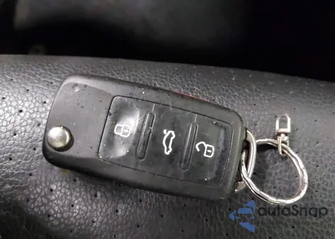 2016 Volkswagen Passat 1.8T Se z USA, uszkodzony, nr VIN 1VWBT7A38GC016342